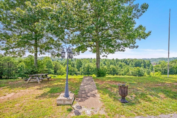 Early Blue Motel image 20